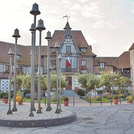 Le Cyrano, Deauville - App. T2 Proche De La Mer Buitenkant foto
